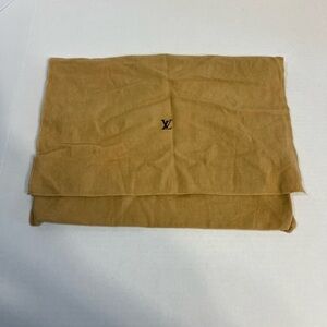 Louis Vuitton dust bag 13 X 18‎